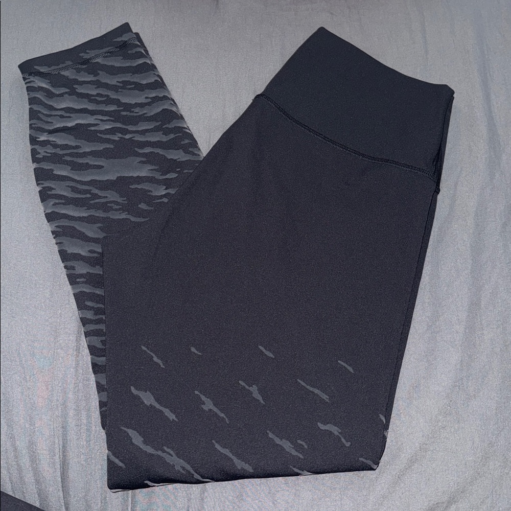 Lululemon Lunar New Year Wunder Under High-Rise Tight 25" w/ Ombre Tiger Stripes